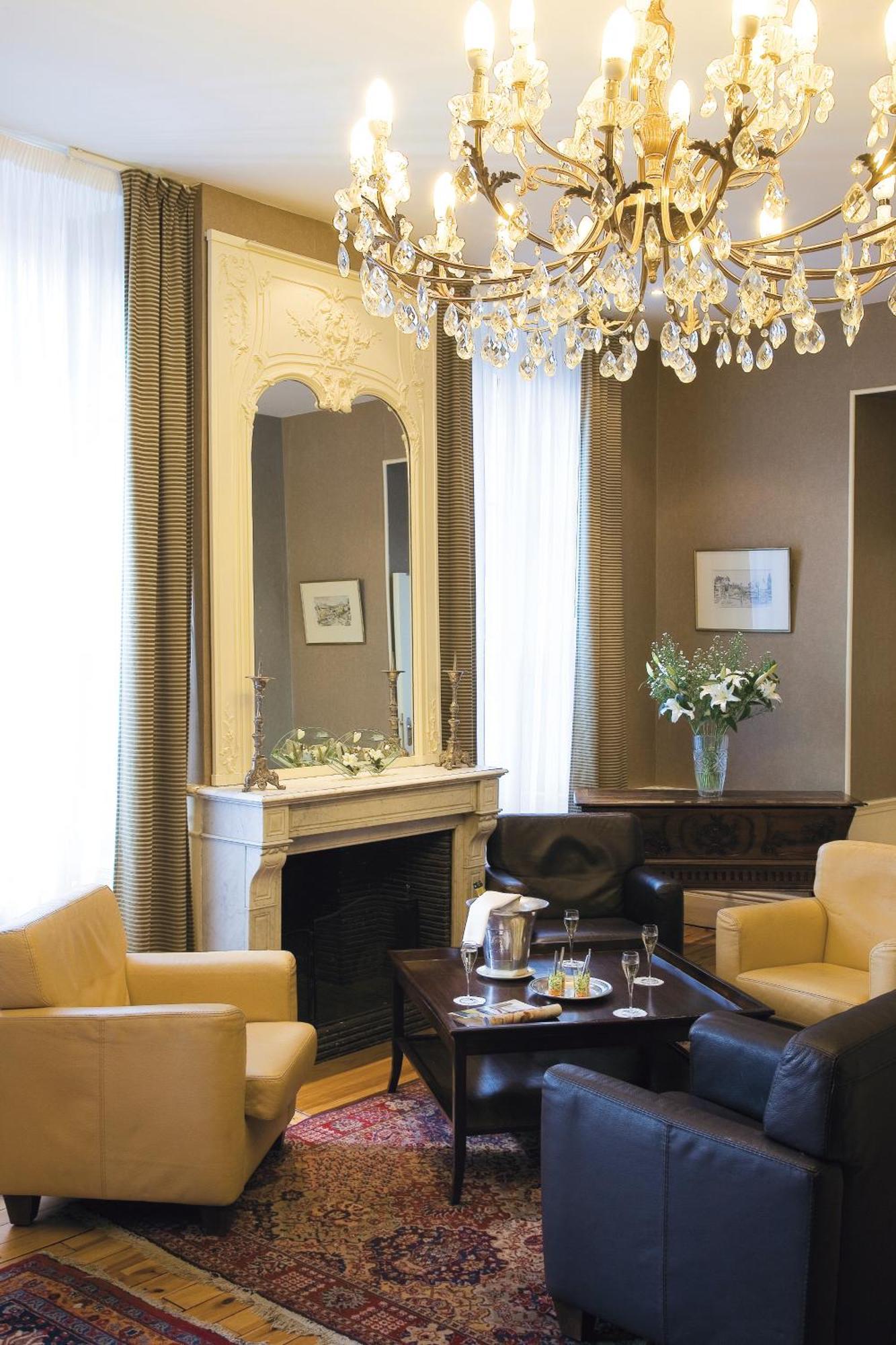 Le Parc Des Fees Hotel Retaurant & Spa La Bourboule Ngoại thất bức ảnh