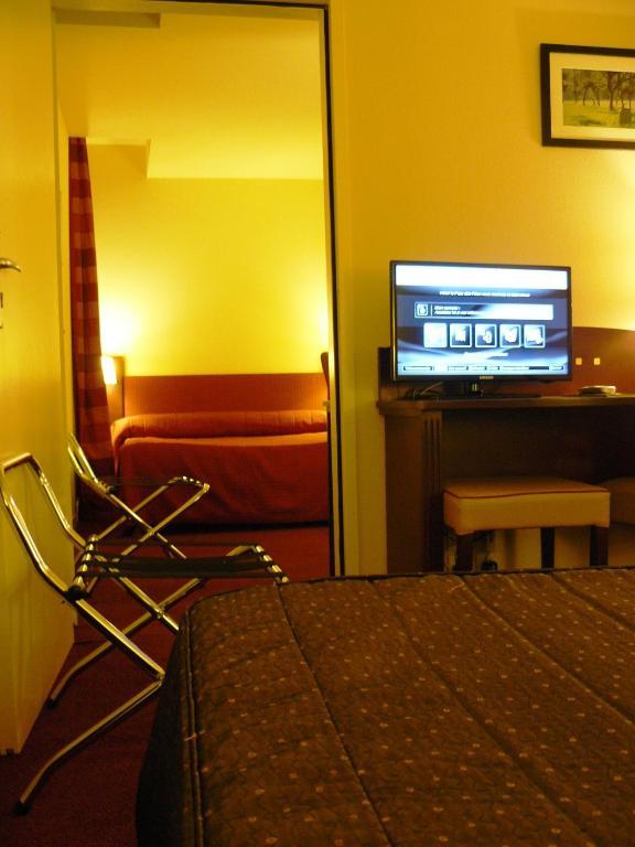 Le Parc Des Fees Hotel Retaurant & Spa La Bourboule Phòng bức ảnh